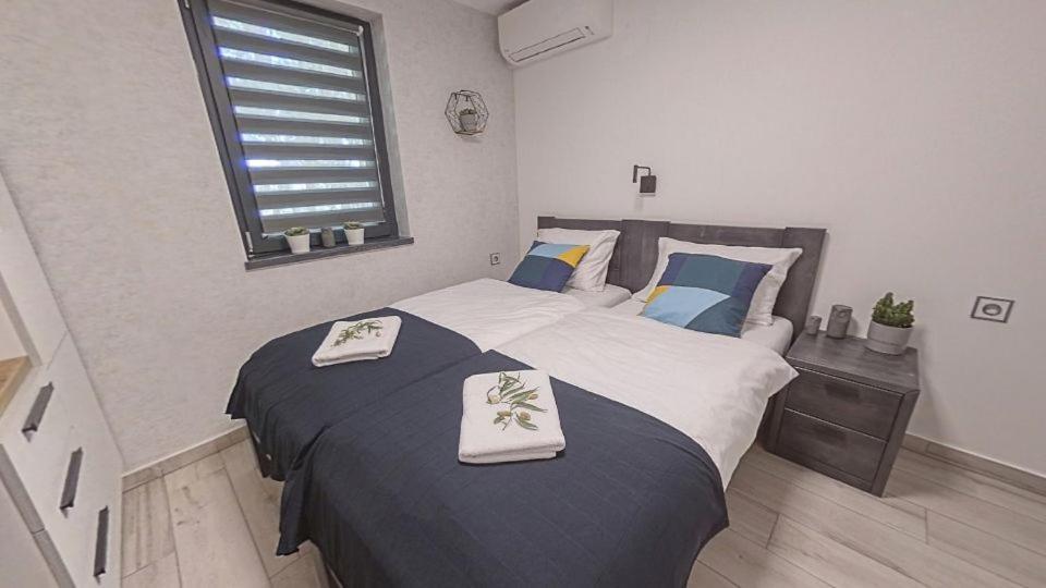 Meszes Apartman Kalocsa Exterior photo